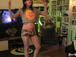 AliceKinkycat Porno Video: 2 Fast fu*k and Burn Out