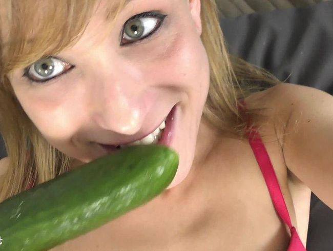 AliceKinkycat Porno Video: Der Anfang vom Salat