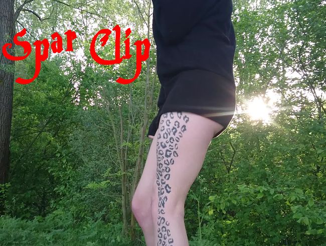 AliceKinkycat Porno Video: Outdoor Pee - Kemnader See *Spar Clip*